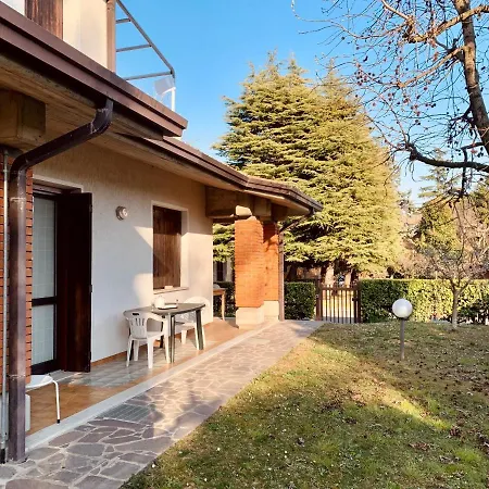 Forest Apt Sirmione Apartmán *