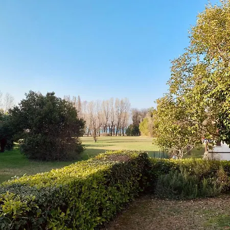 Forest Apt Sirmione Apartmán *